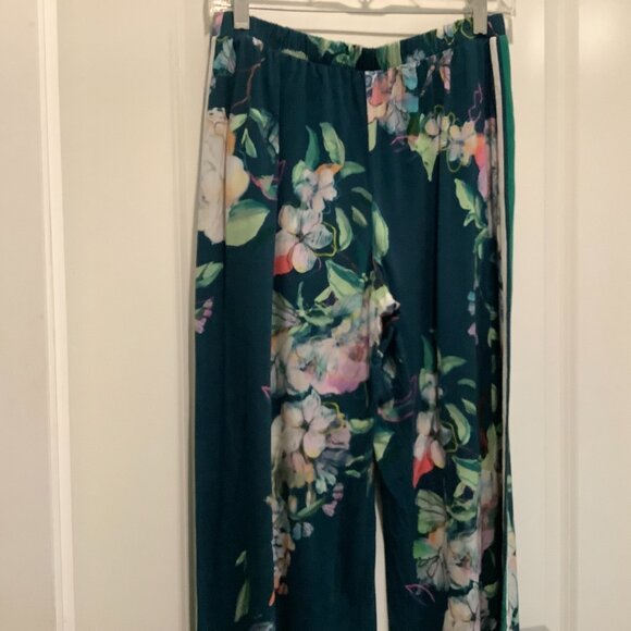 Soma Cool Nights Pajama Pants, Green floral, size small - Picture 2 of 3